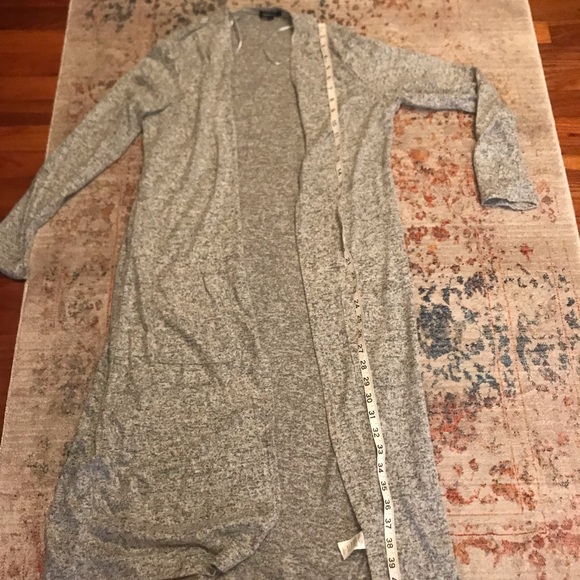 Sweater with pockets - Picture 4 of 6